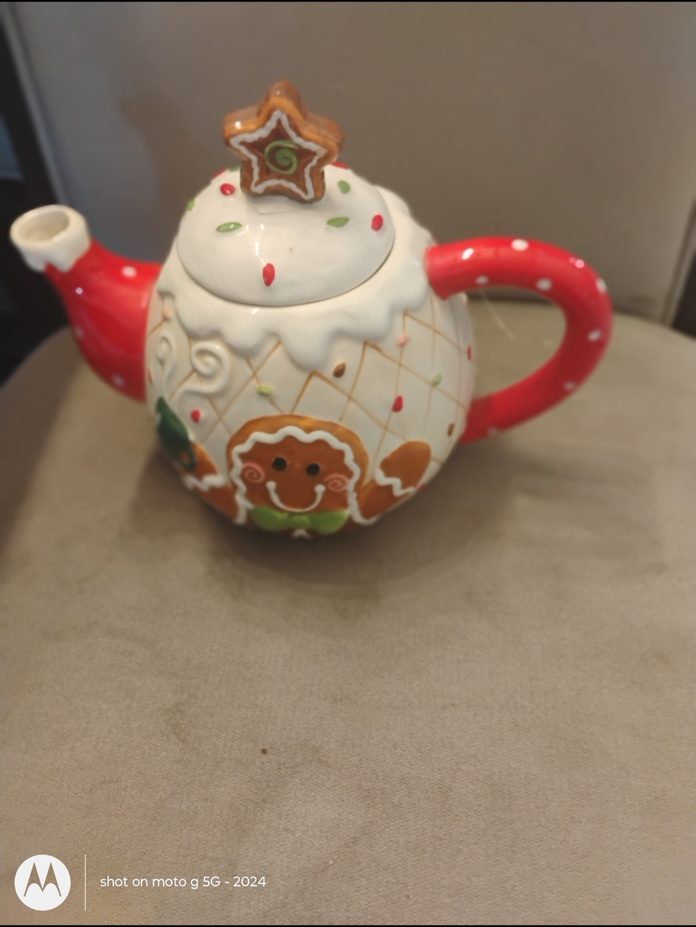 Festive Gingerbread Ceramic Teapot in White & Red